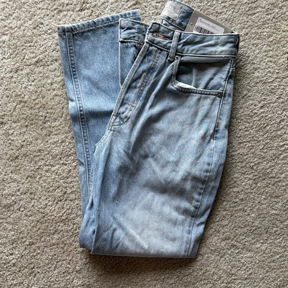 Everlane 90s Straight Jean - Picture 5 of 6